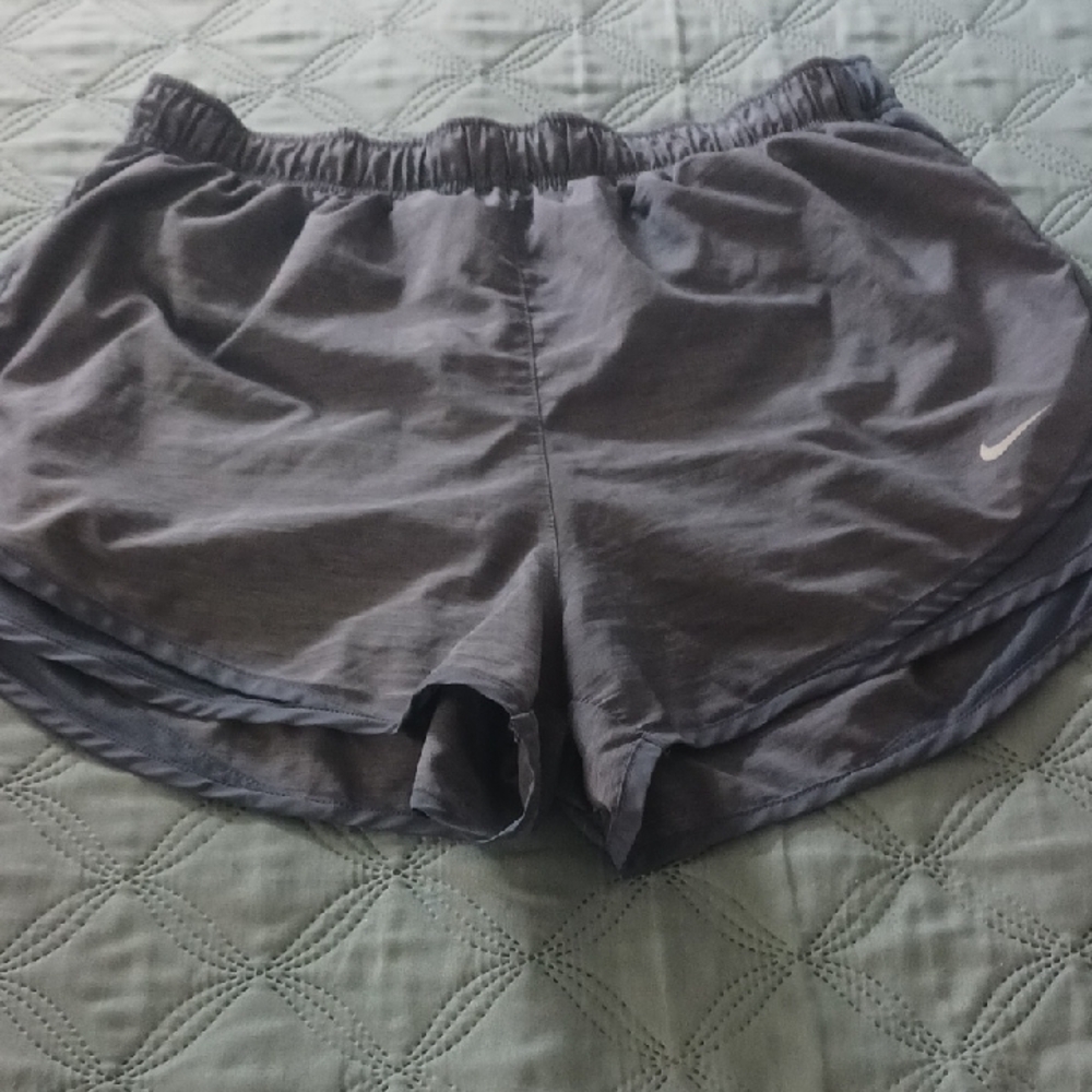 Nike Women's Dri-Fit Gray Running Shorts, Size L